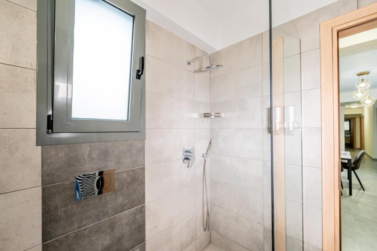 Iaira Apartment Атина Екстериор снимка